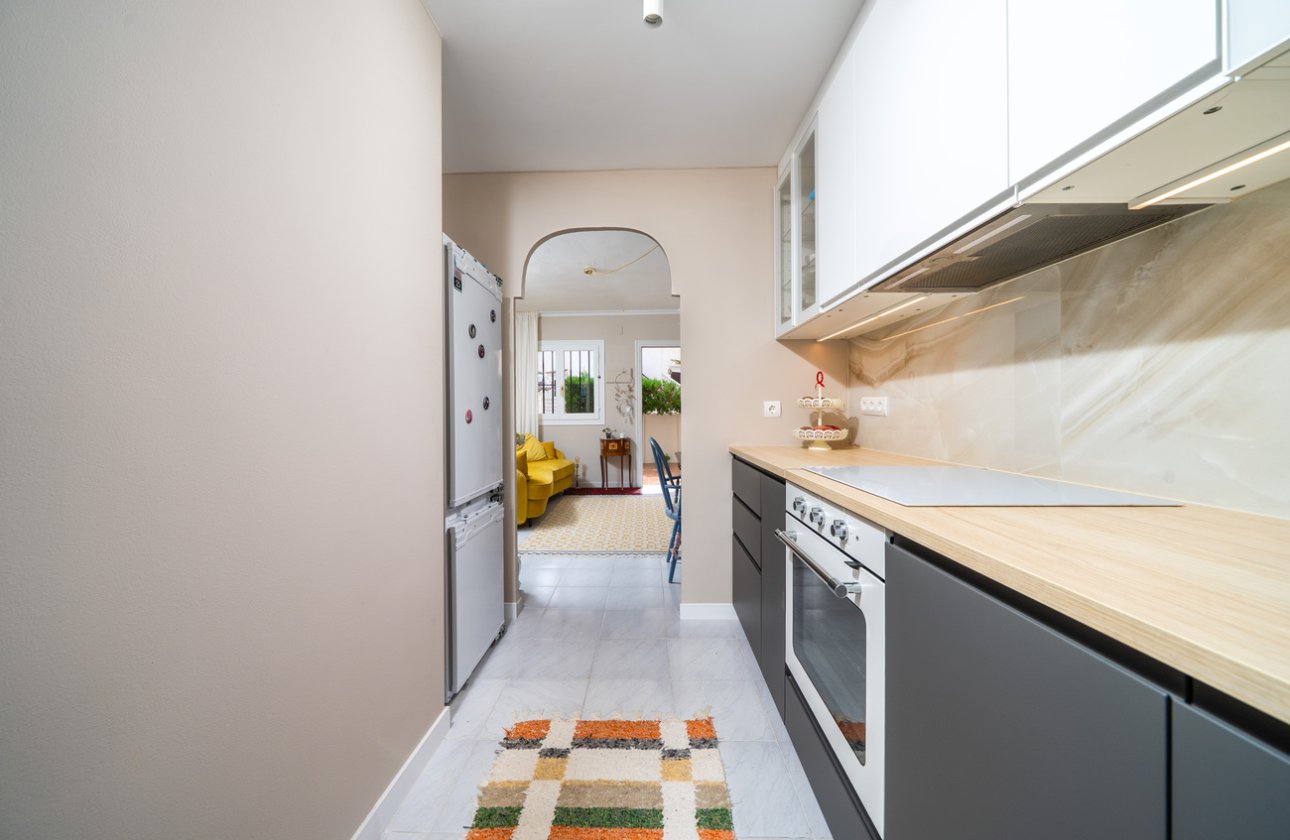 Herverkoop - Bungalow -
Torrevieja - La Mata