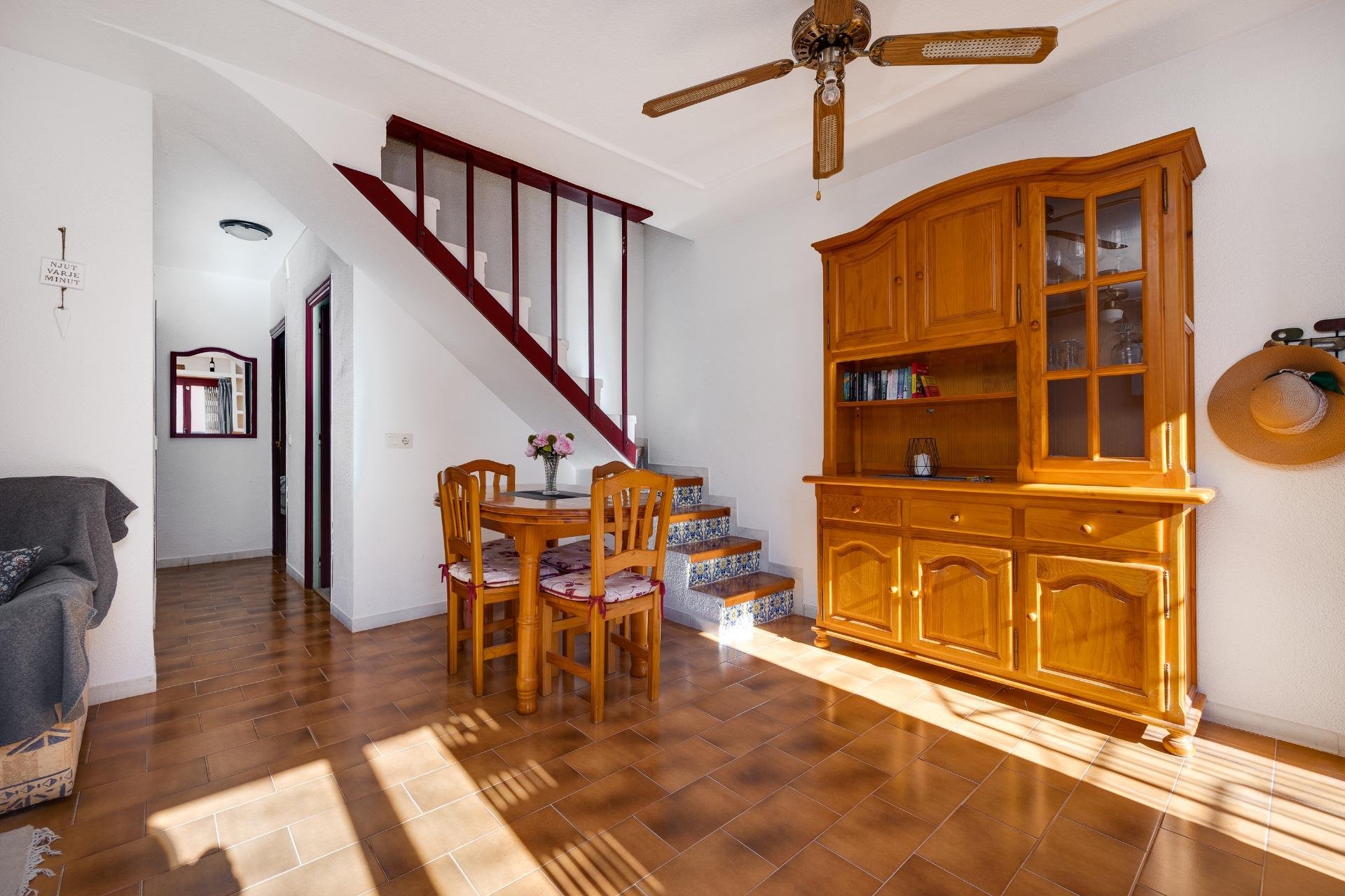 Herverkoop - Bungalow -
Torrevieja - La Mata