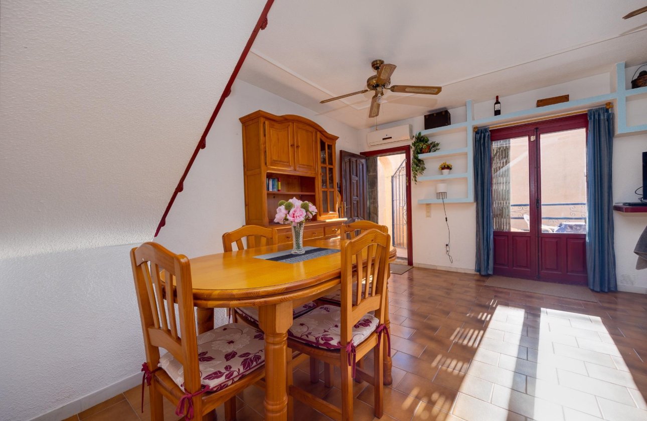 Herverkoop - Bungalow -
Torrevieja - La Mata