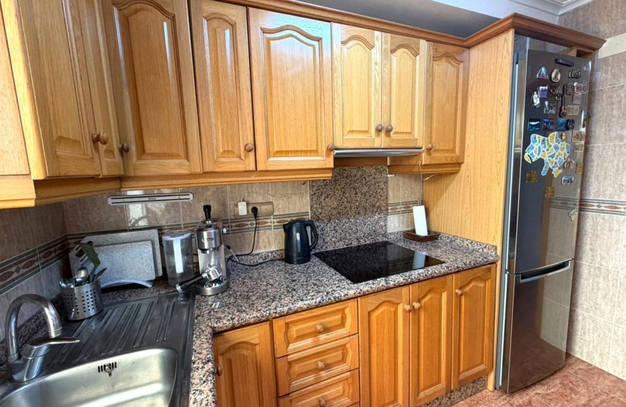 Herverkoop - Bungalow -
Torrevieja - La Mata