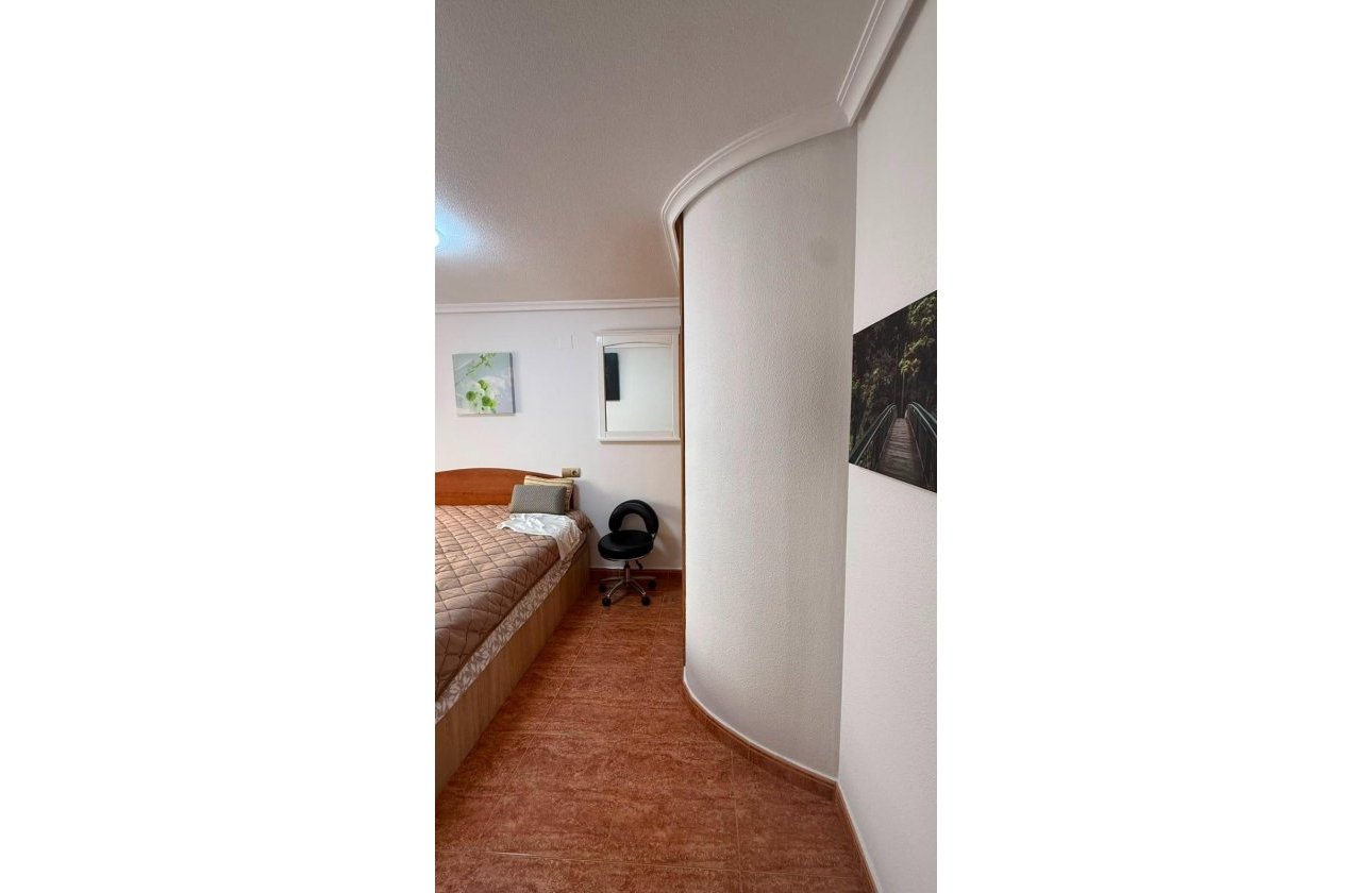 Herverkoop - Bungalow -
Torrevieja - La Mata