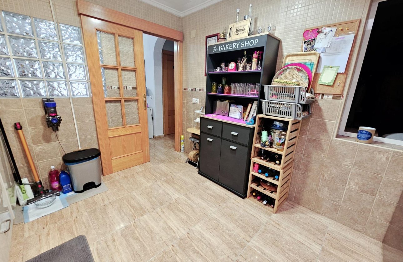 Herverkoop - Bungalow -
Torrevieja - La Siesta - El Salado - Torreta