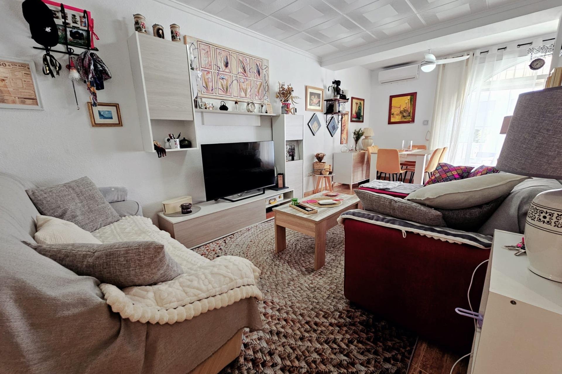 Herverkoop - Bungalow -
Torrevieja - La Siesta - El Salado - Torreta