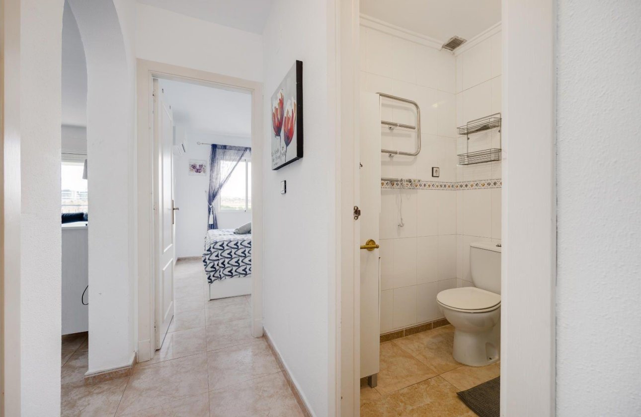 Herverkoop - Bungalow -
Torrevieja - La Siesta - El Salado - Torreta