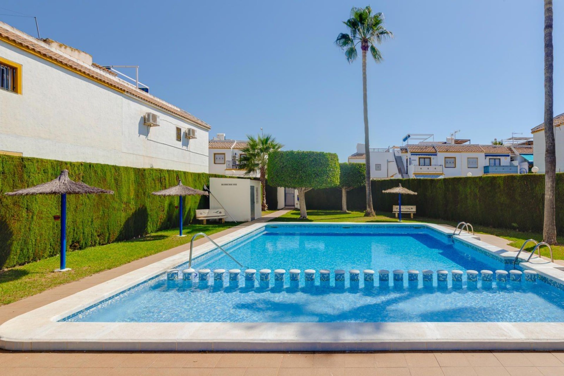 Herverkoop - Bungalow -
Torrevieja - La Siesta - El Salado - Torreta