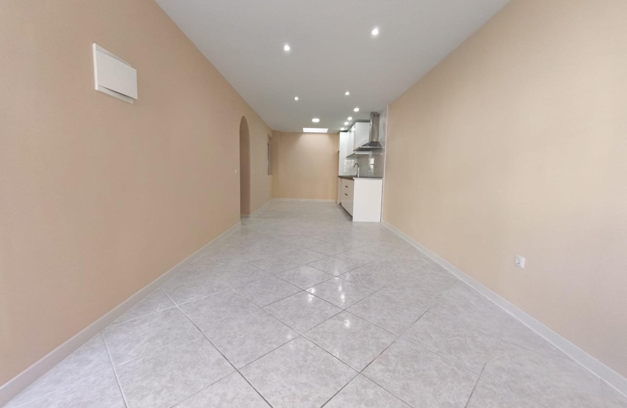 Herverkoop - Bungalow -
Torrevieja - La Siesta - El Salado - Torreta