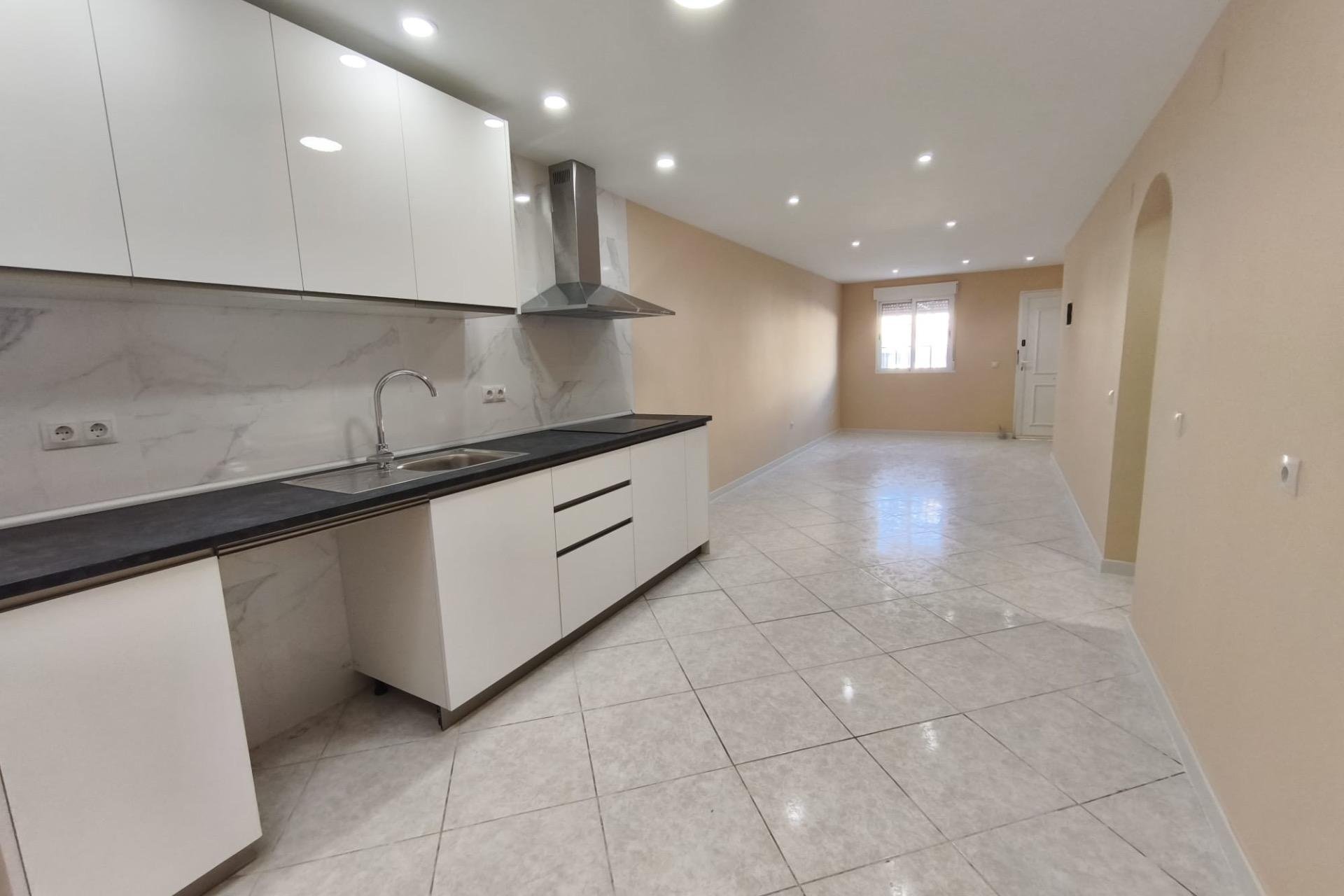 Herverkoop - Bungalow -
Torrevieja - La Siesta - El Salado - Torreta