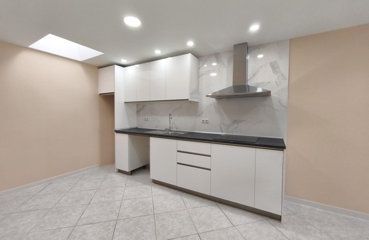 Herverkoop - Bungalow -
Torrevieja - La Siesta - El Salado - Torreta