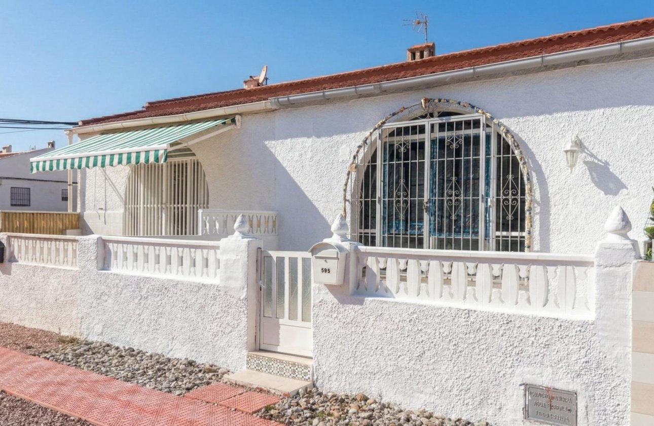 Herverkoop - Bungalow -
Torrevieja - La Siesta - El Salado - Torreta