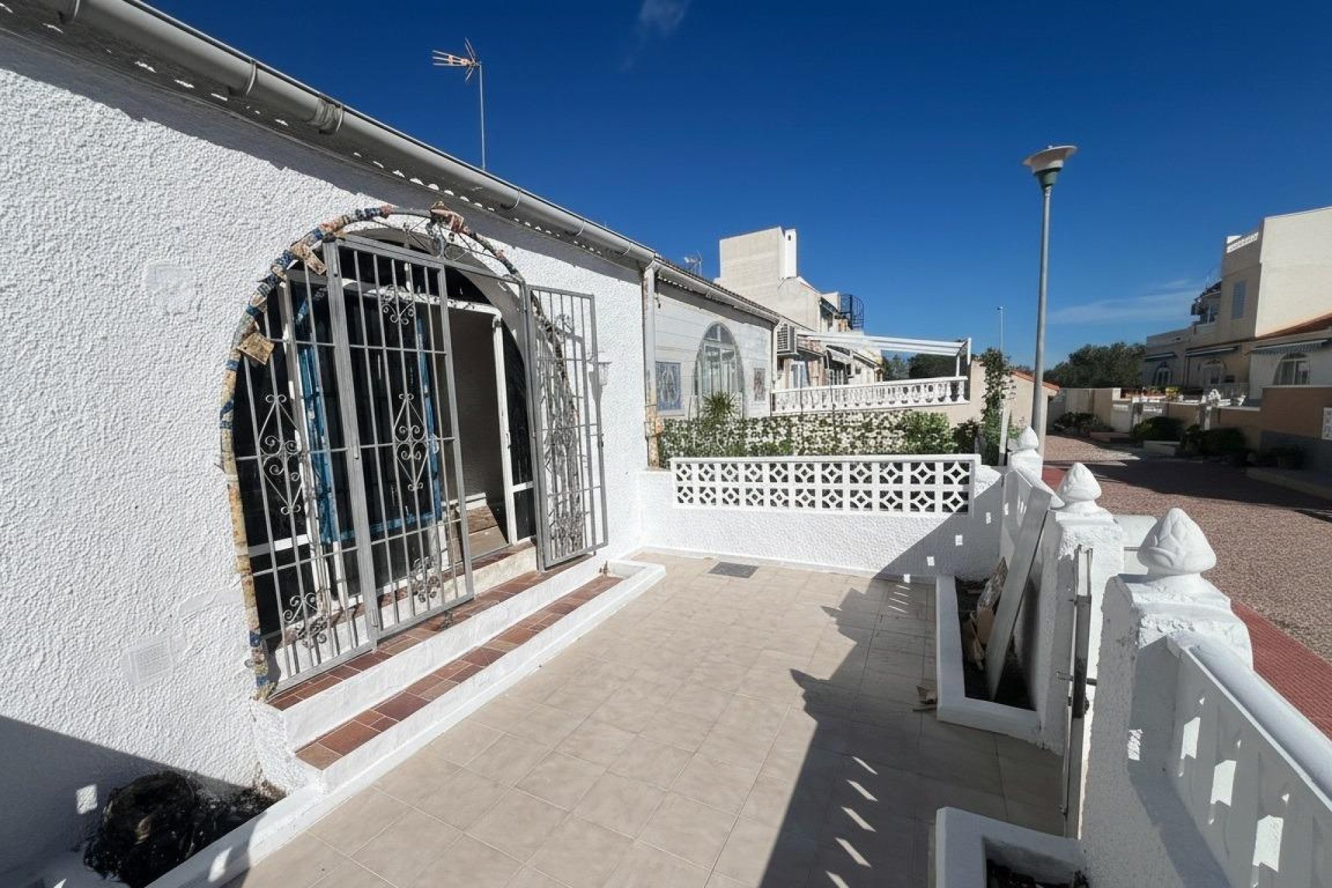 Herverkoop - Bungalow -
Torrevieja - La Siesta - El Salado - Torreta