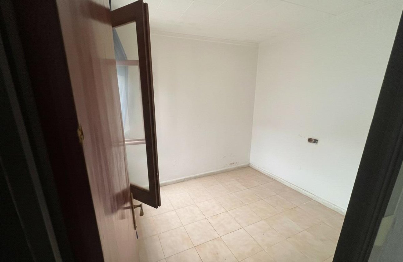 Herverkoop - Bungalow -
Torrevieja - La Siesta - El Salado - Torreta