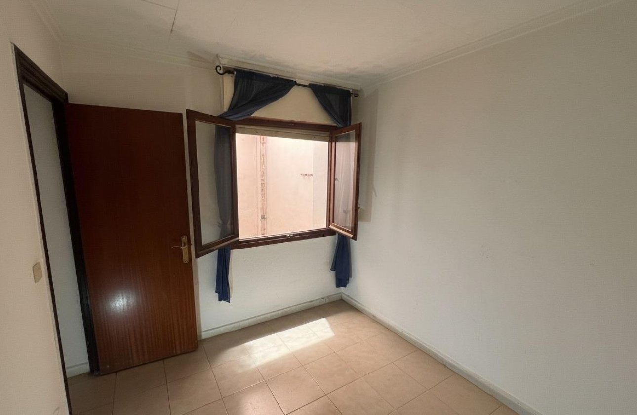 Herverkoop - Bungalow -
Torrevieja - La Siesta - El Salado - Torreta