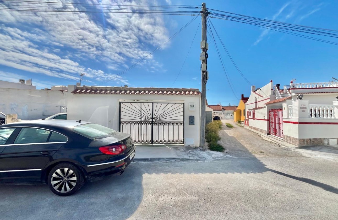 Herverkoop - Bungalow -
Torrevieja - La Siesta - El Salado - Torreta