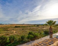 Herverkoop - Bungalow -
Torrevieja - La Siesta - El Salado - Torreta