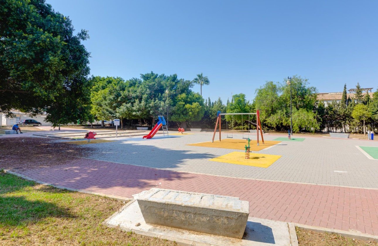 Herverkoop - Bungalow -
Torrevieja - La Siesta - El Salado - Torreta