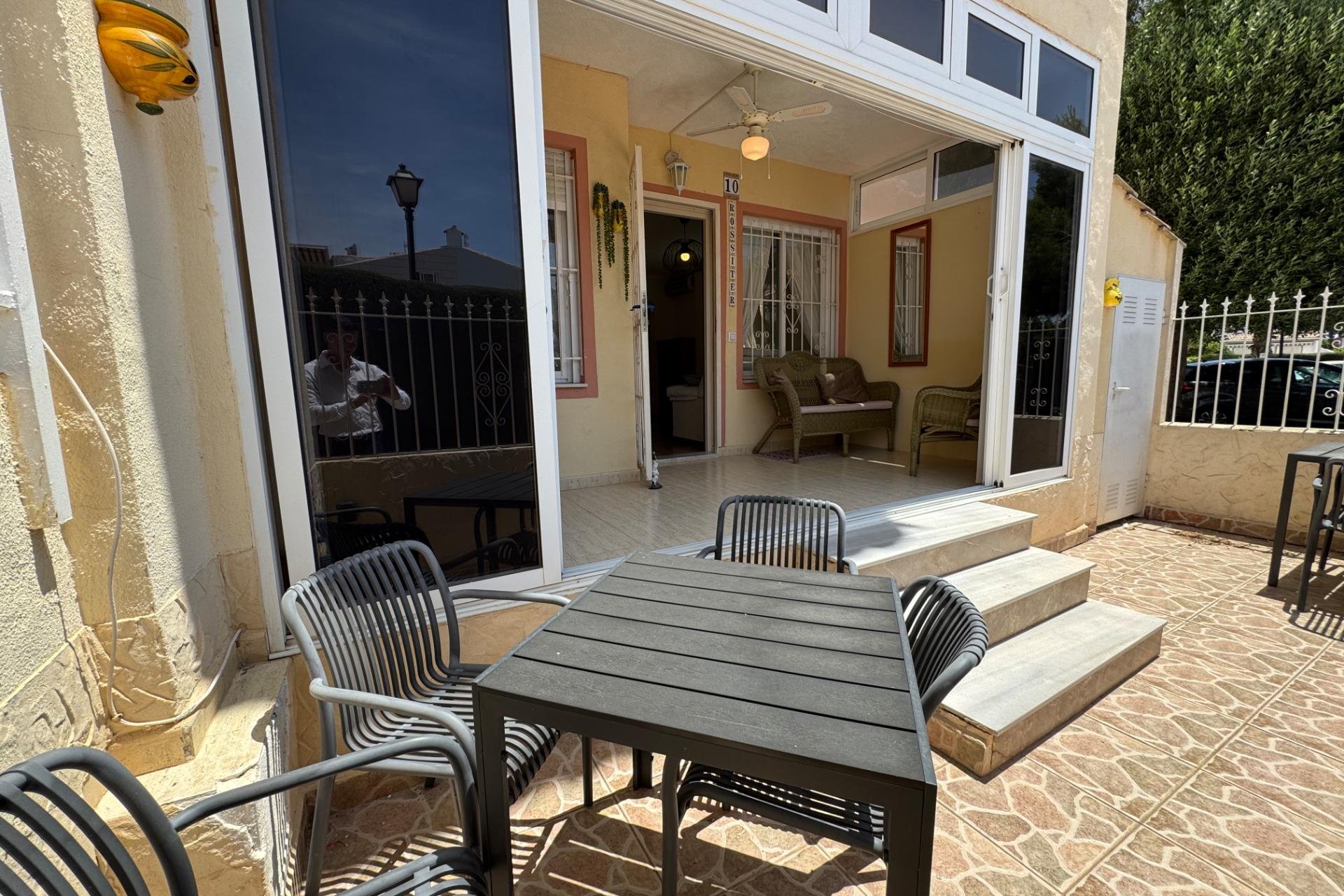 Herverkoop - Bungalow -
Torrevieja - La Siesta - El Salado - Torreta