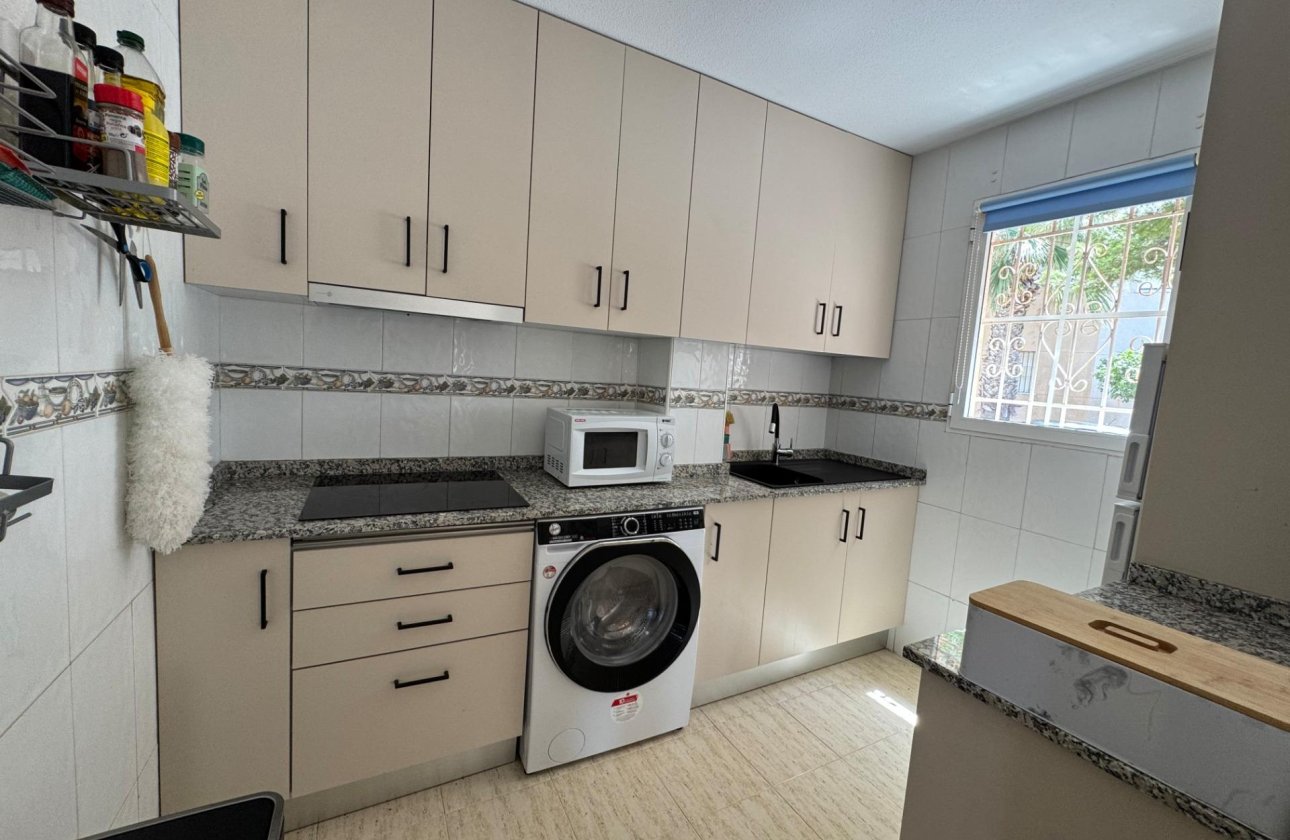Herverkoop - Bungalow -
Torrevieja - La Siesta - El Salado - Torreta