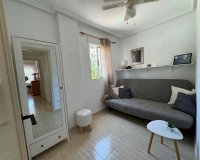 Herverkoop - Bungalow -
Torrevieja - La Siesta - El Salado - Torreta