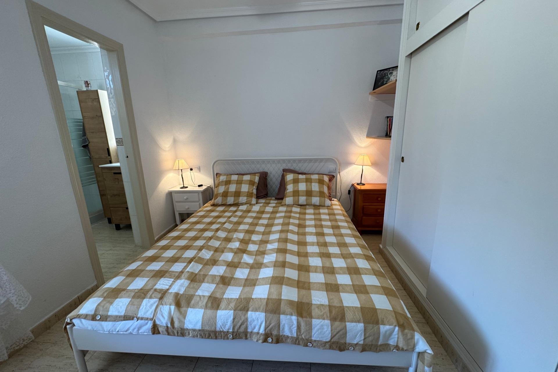 Herverkoop - Bungalow -
Torrevieja - La Siesta - El Salado - Torreta