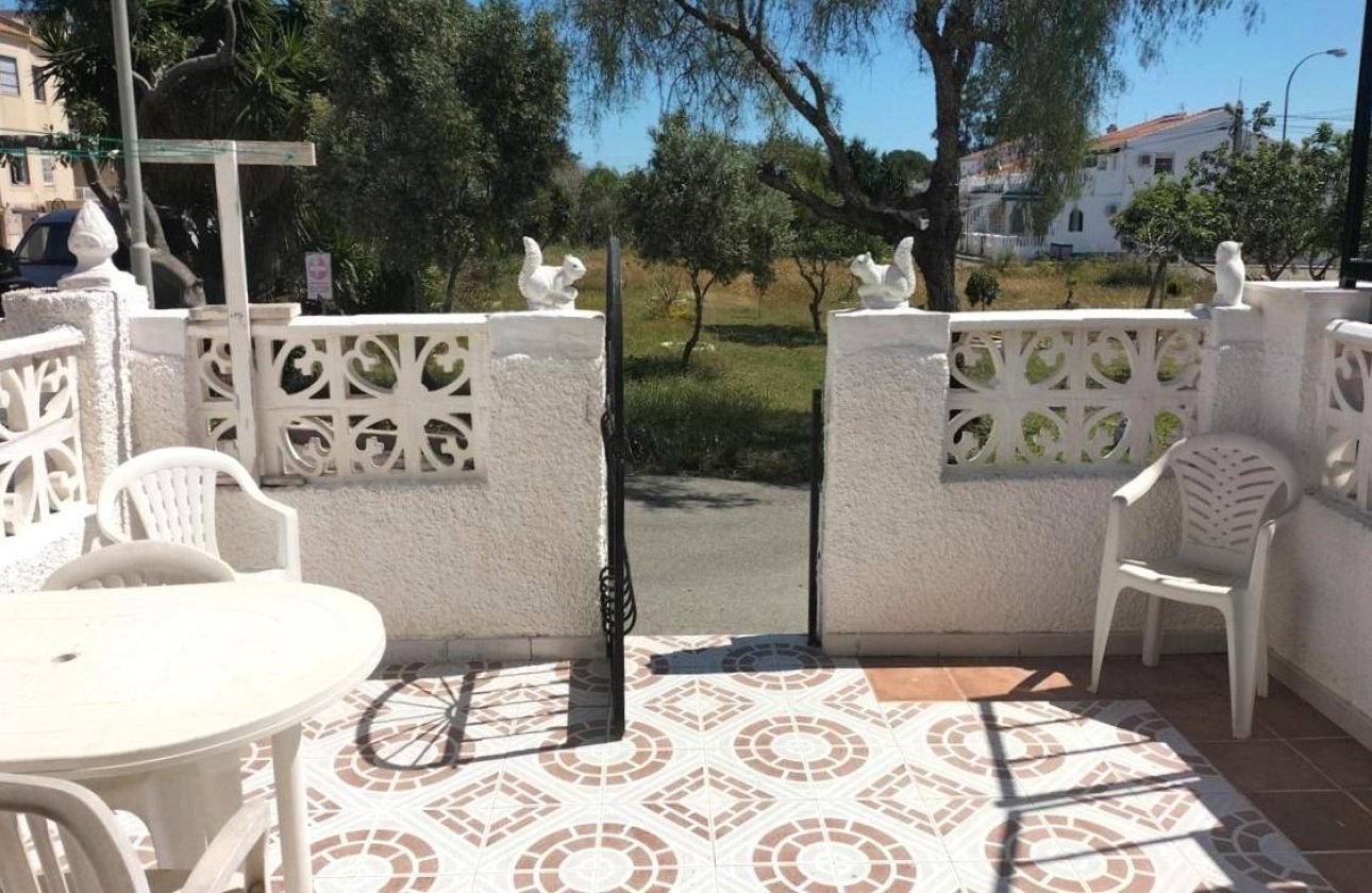 Herverkoop - Bungalow -
Torrevieja - La Siesta - El Salado - Torreta