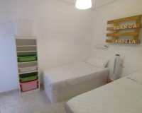 Herverkoop - Bungalow -
Torrevieja - LA VELETA MAR AZUL