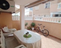 Herverkoop - Bungalow -
Torrevieja - LA VELETA MAR AZUL