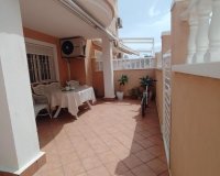 Herverkoop - Bungalow -
Torrevieja - LA VELETA MAR AZUL