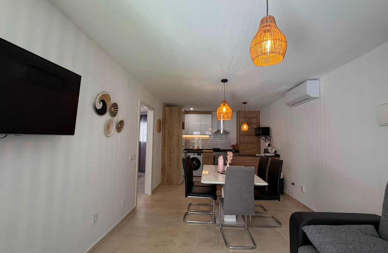 Herverkoop - Bungalow -
Torrevieja - La Veleta
