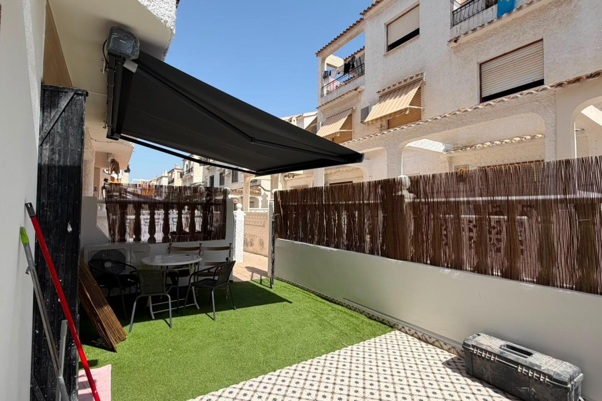 Herverkoop - Bungalow -
Torrevieja - La Veleta