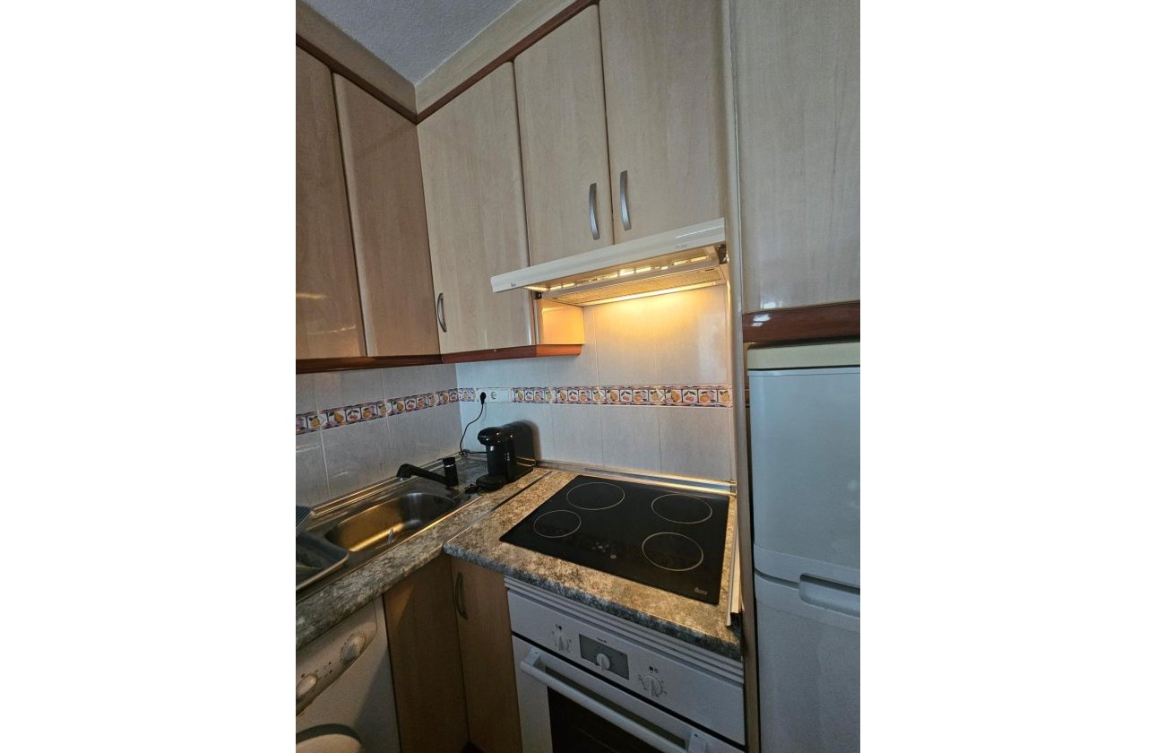 Herverkoop - Bungalow -
Torrevieja - Lago Jardin