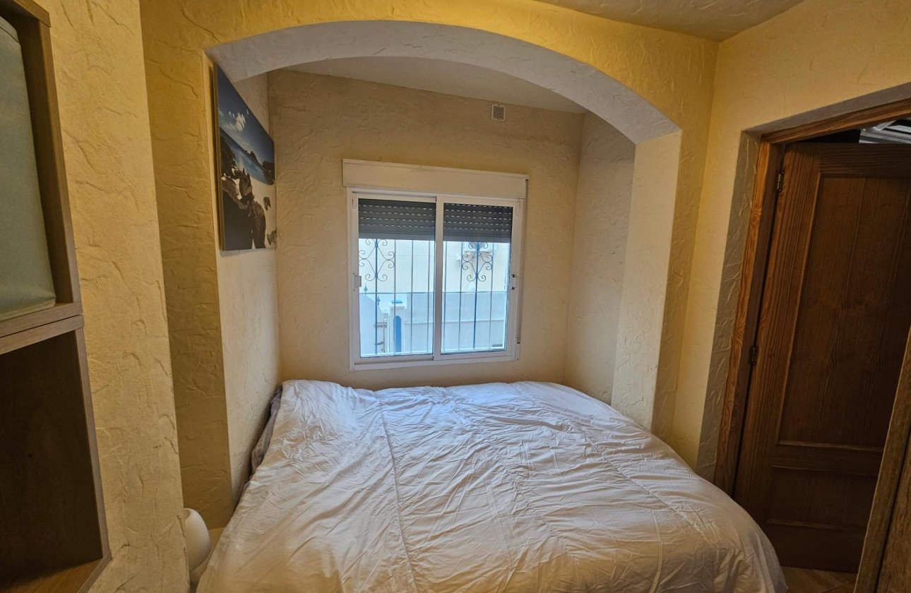 Herverkoop - Bungalow -
Torrevieja - Lago Jardin
