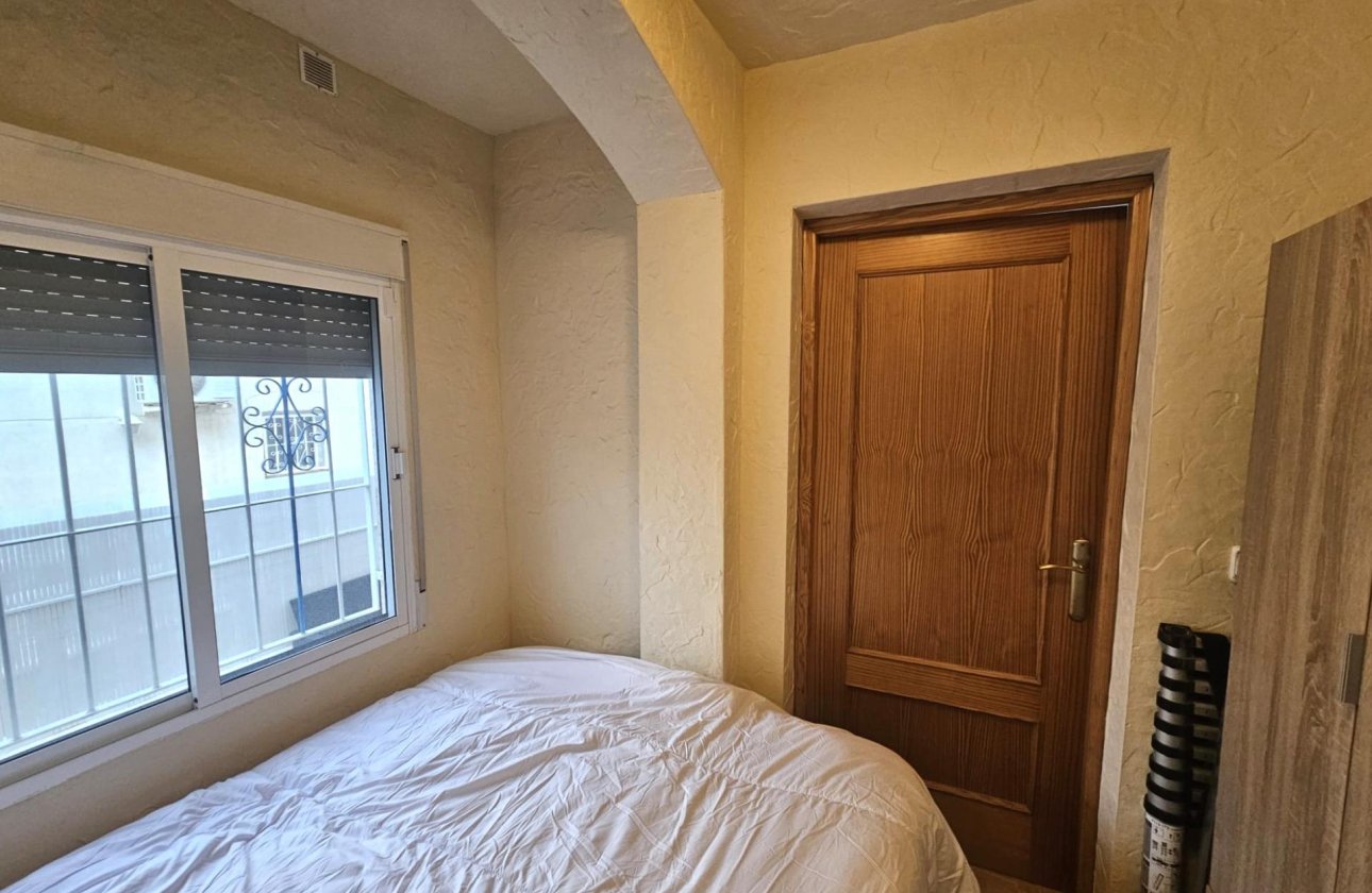 Herverkoop - Bungalow -
Torrevieja - Los Balcones