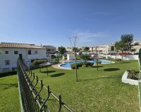 Herverkoop - Bungalow -
Torrevieja - Los Balcones
