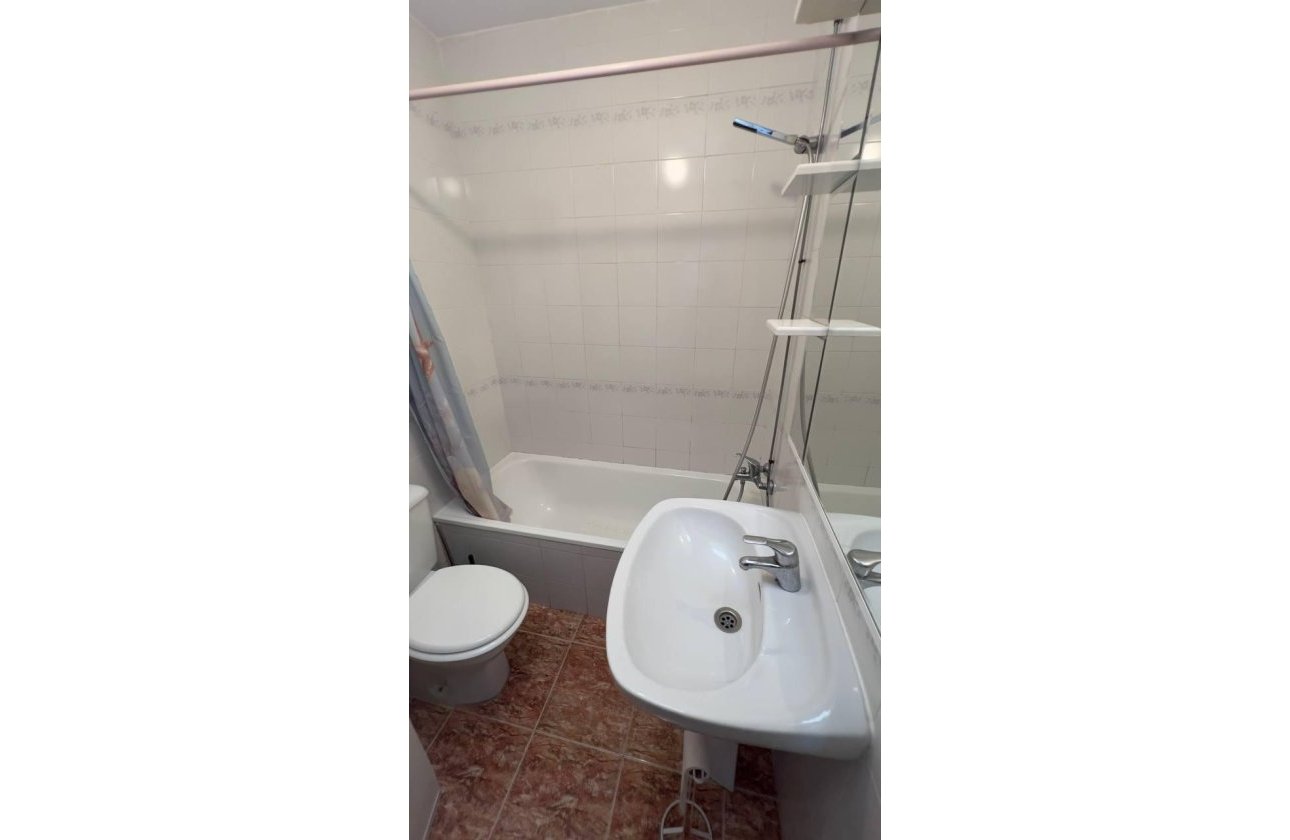 Herverkoop - Bungalow -
Torrevieja - Los Balcones