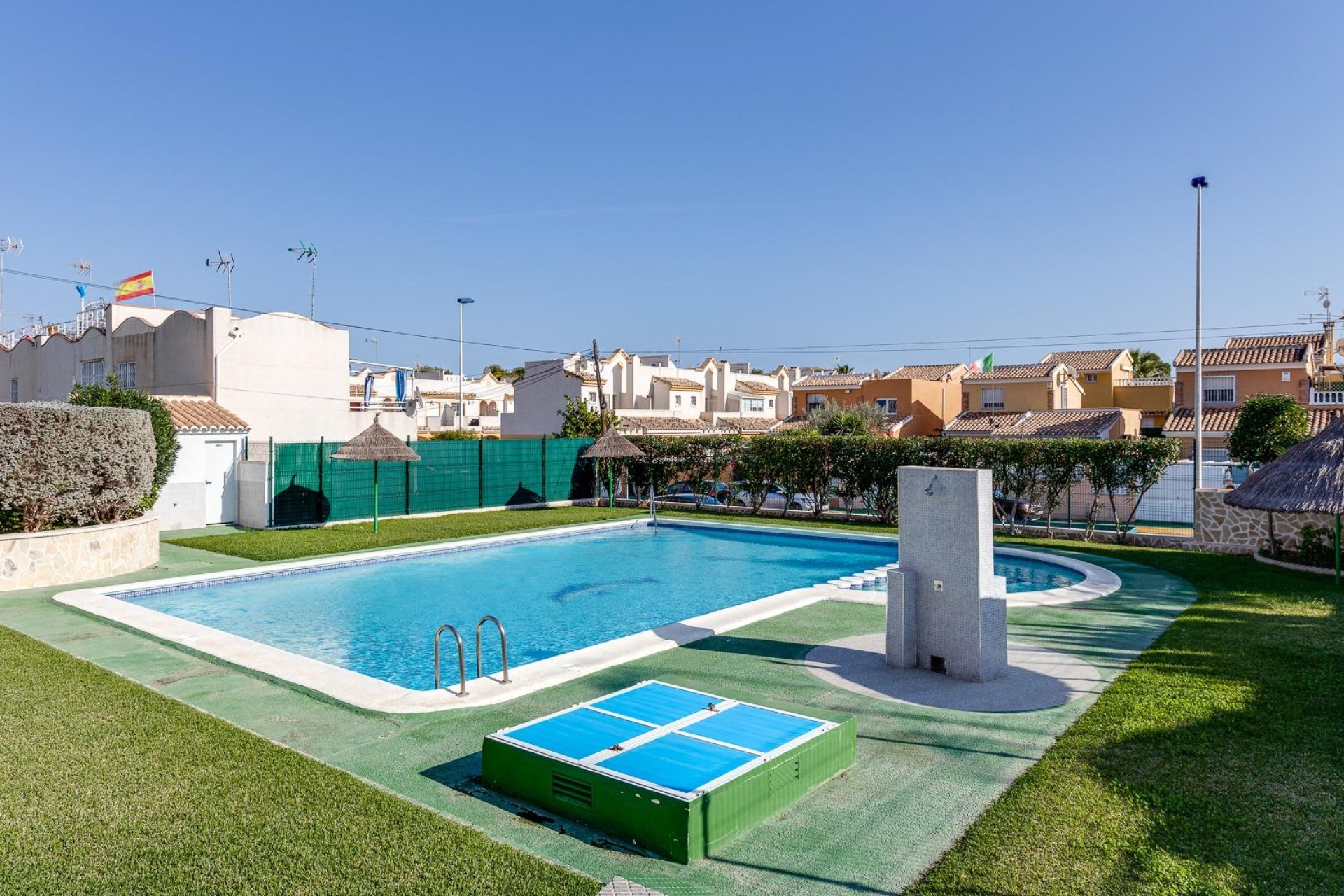 Herverkoop - Bungalow -
Torrevieja - Los Balcones