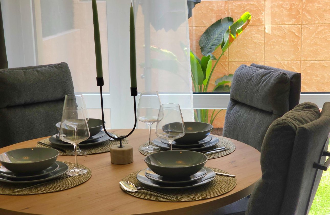Herverkoop - Bungalow -
Torrevieja - Los Europeos