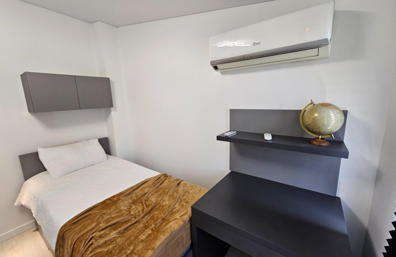 Herverkoop - Bungalow -
Torrevieja - Los Europeos