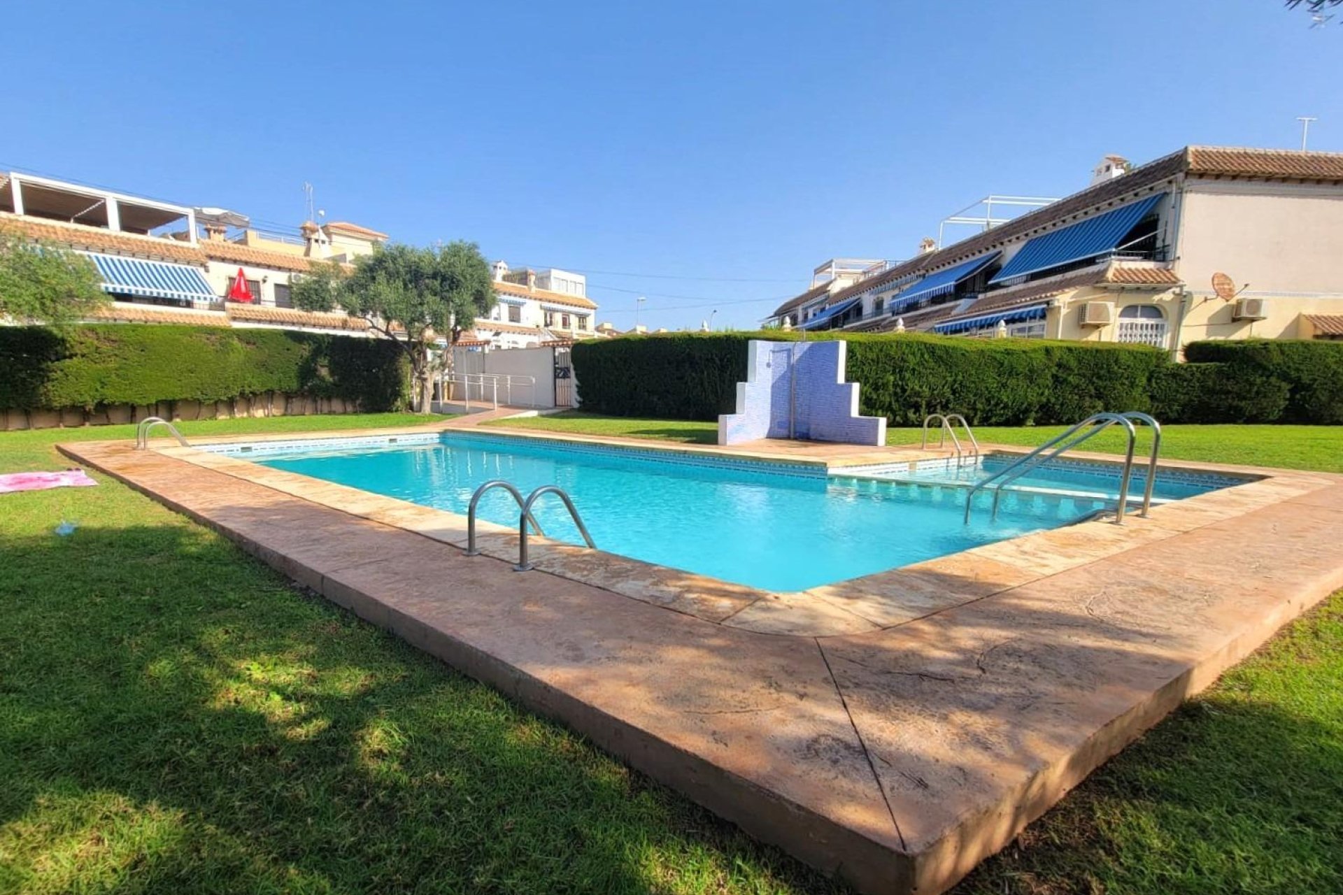 Herverkoop - Bungalow -
Torrevieja - Los Frutales