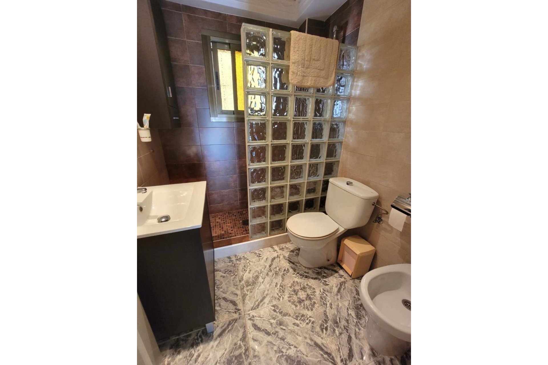 Herverkoop - Bungalow -
Torrevieja - Los Frutales