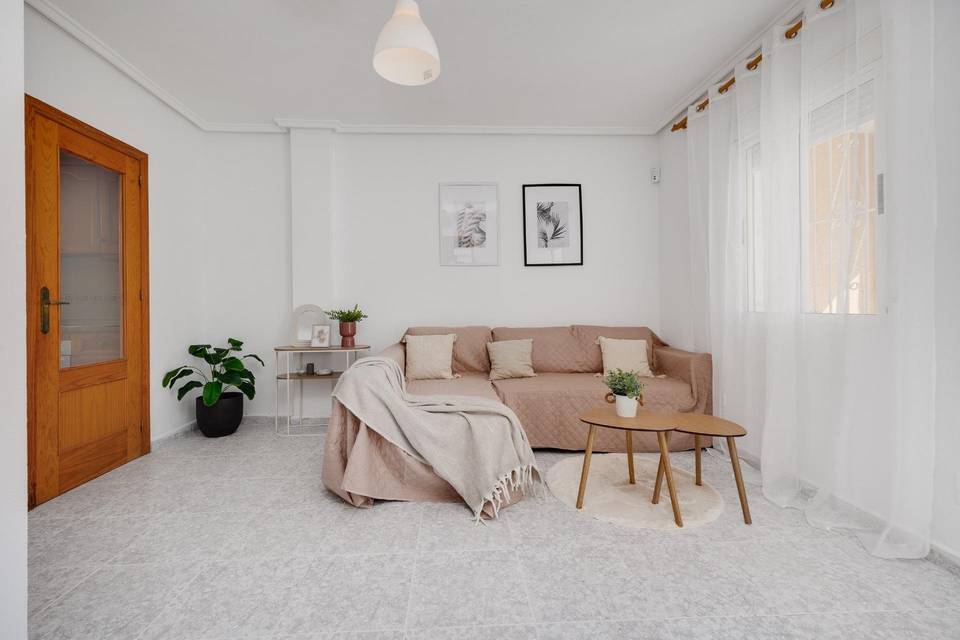 Herverkoop - Bungalow -
Torrevieja - Los Frutales