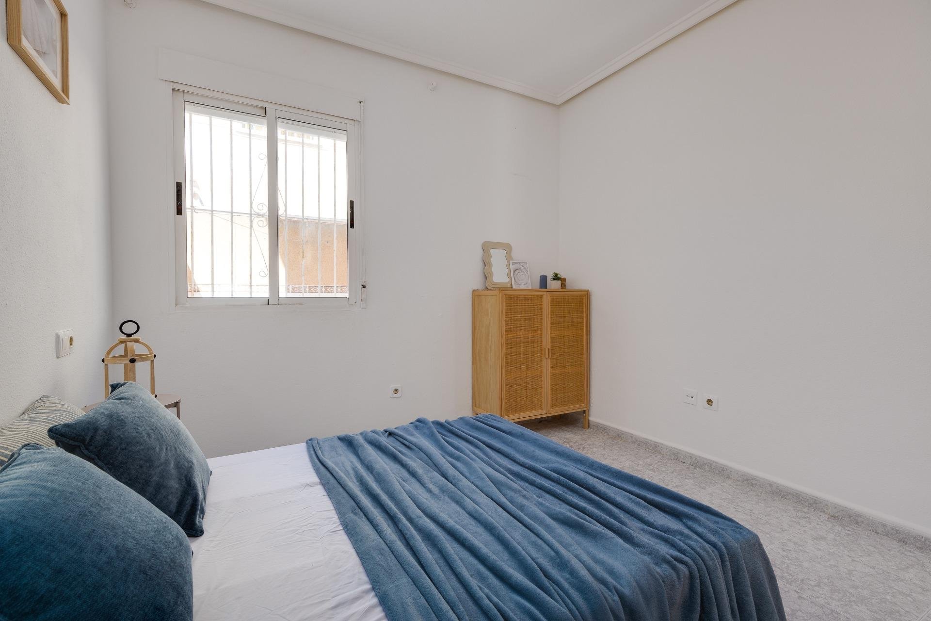 Herverkoop - Bungalow -
Torrevieja - Los Frutales