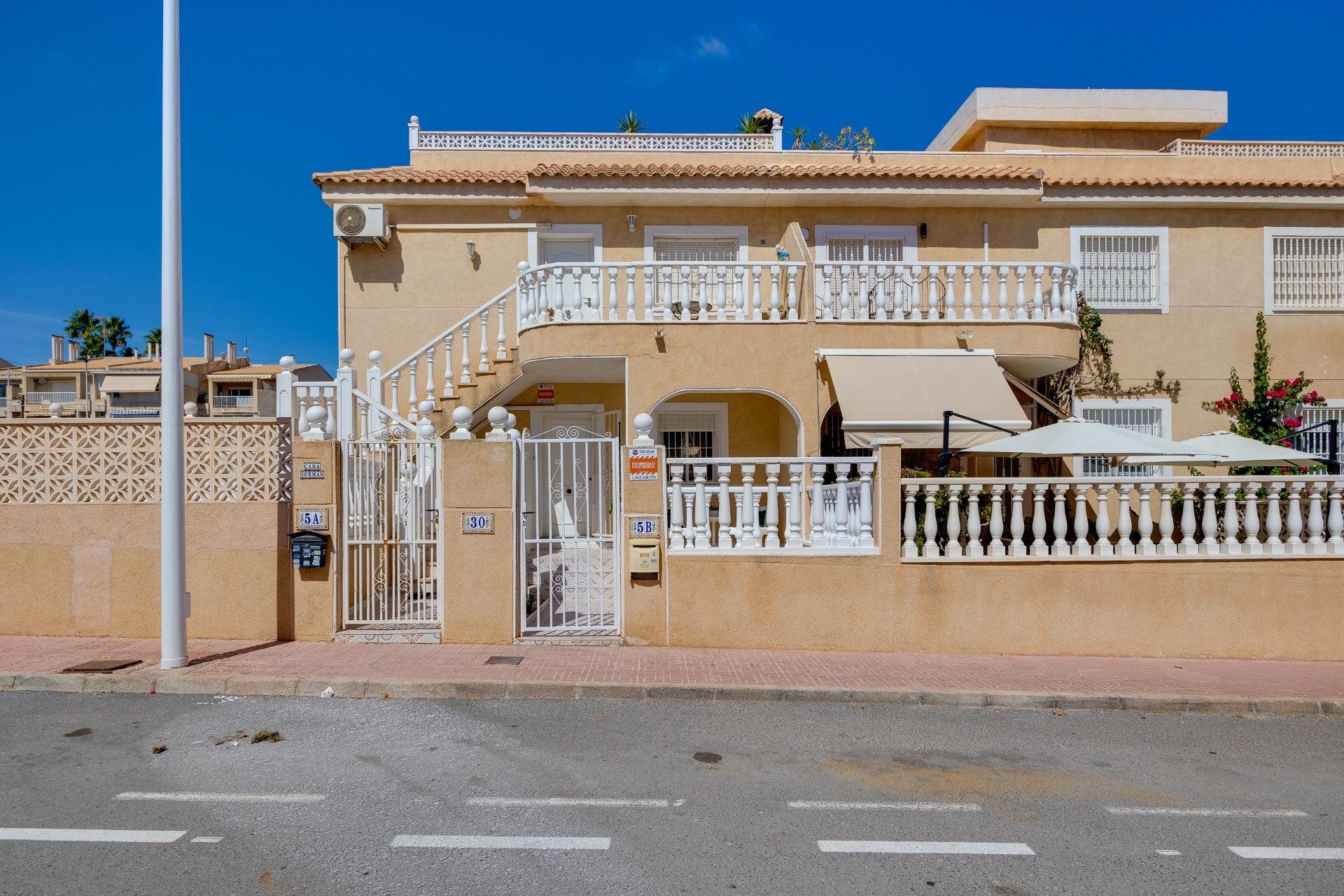 Herverkoop - Bungalow -
Torrevieja - Los Frutales