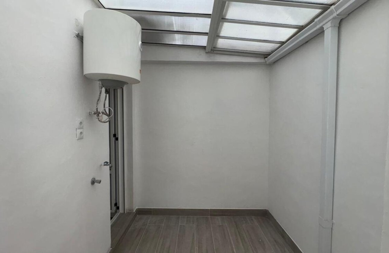 Herverkoop - Bungalow -
Torrevieja - PARQUE DE LAS NACIONES