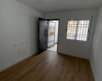 Herverkoop - Bungalow -
Torrevieja - PARQUE DE LAS NACIONES