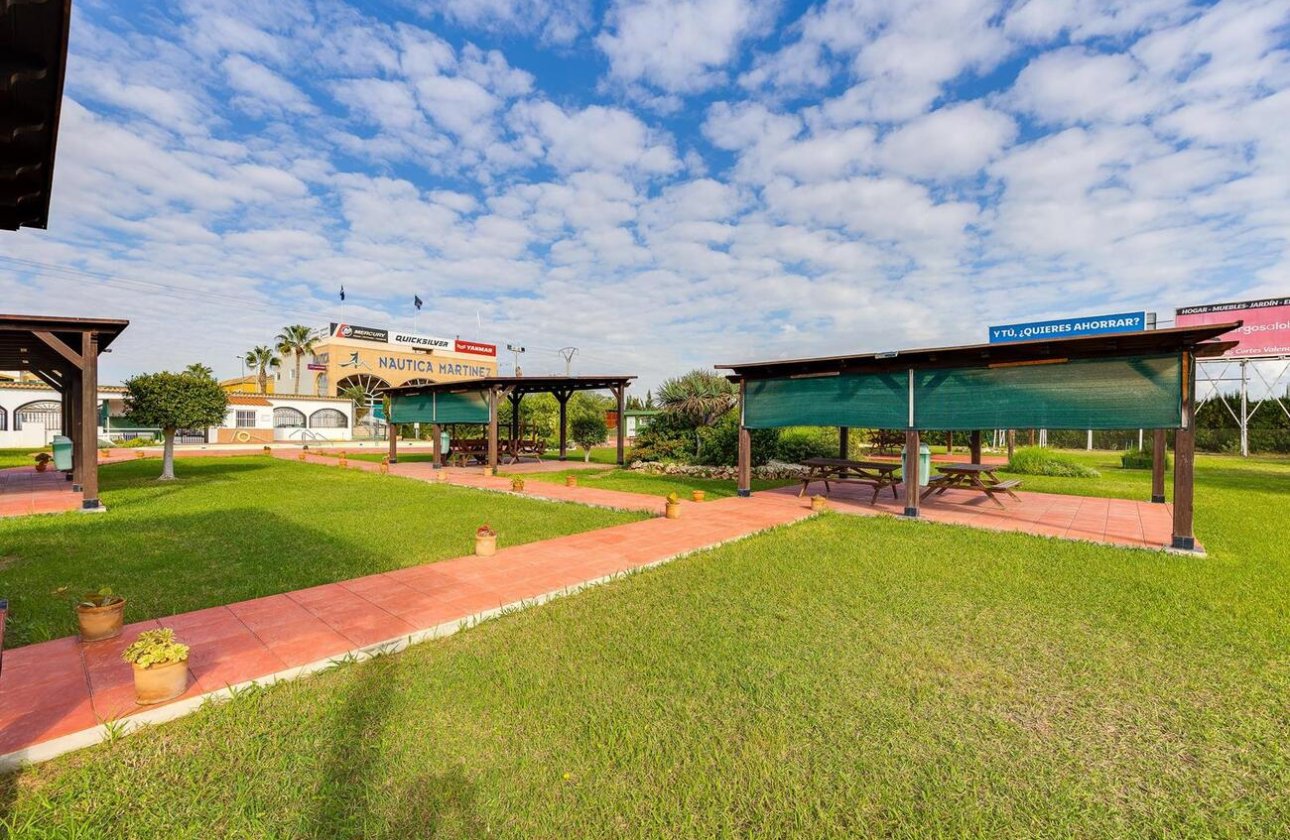 Herverkoop - Bungalow -
Torrevieja - PARQUE DE LAS NACIONES