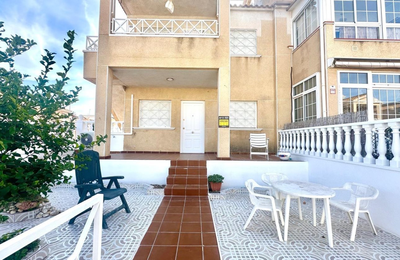 Herverkoop - Bungalow -
Torrevieja - Playa de los Locos