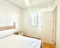 Herverkoop - Bungalow -
Torrevieja - Playa de los Locos