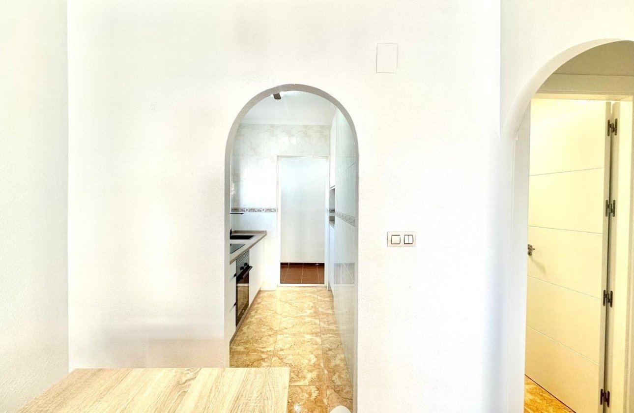 Herverkoop - Bungalow -
Torrevieja - Playa de los Locos