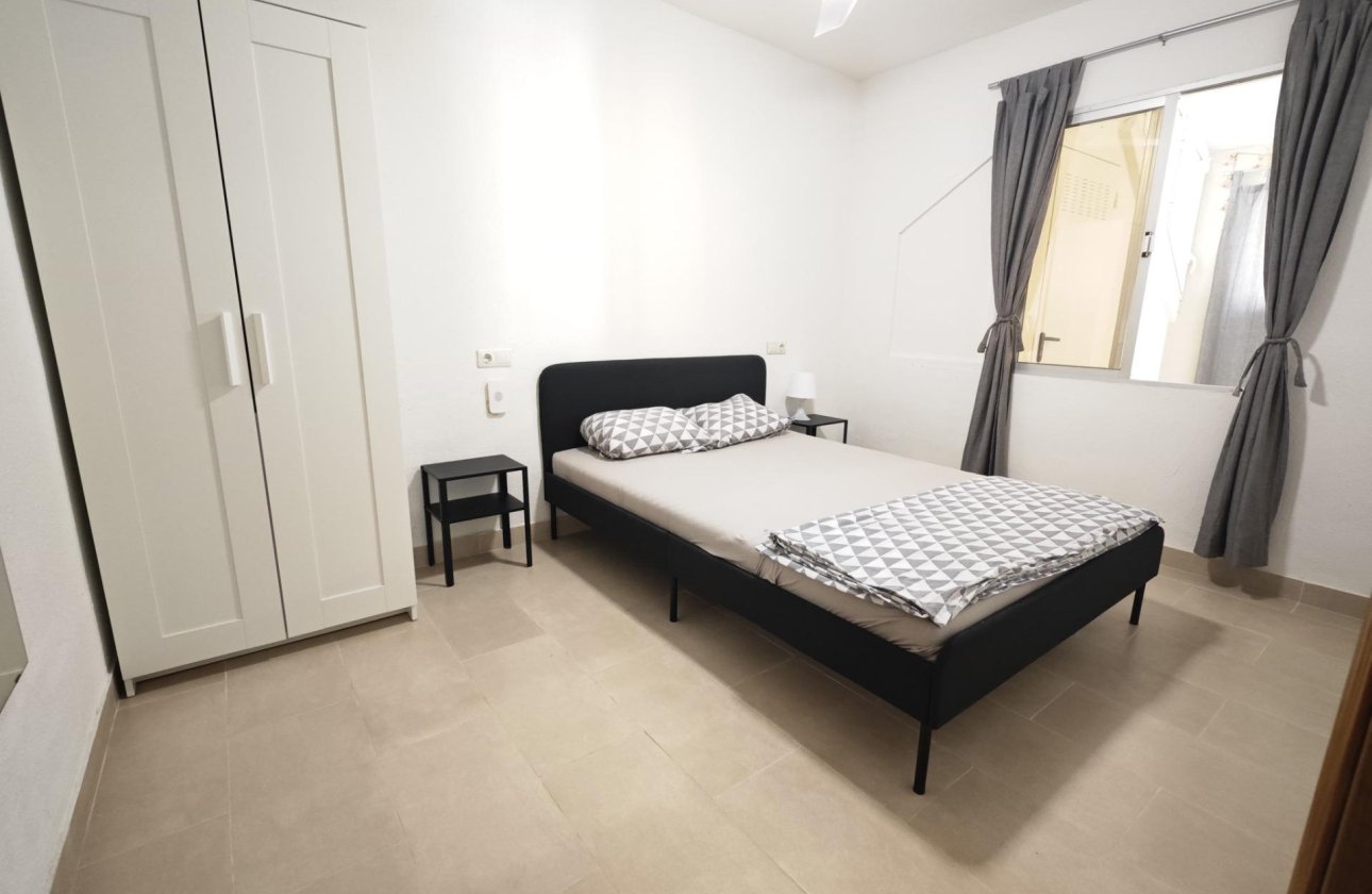 Herverkoop - Bungalow -
Torrevieja - Playa del Cura