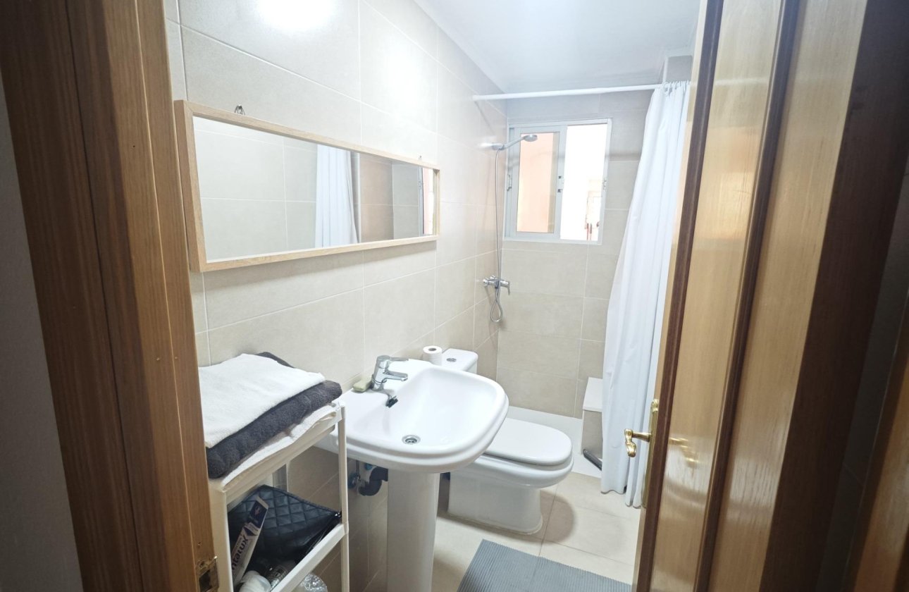 Herverkoop - Bungalow -
Torrevieja - Playa del Cura